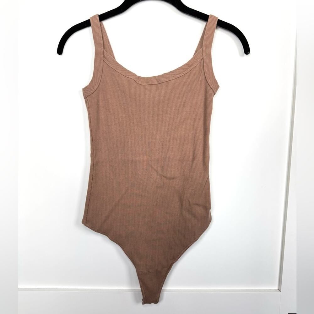 Abercrombie & Fitch Sof A&F Rib Thong Tank Bodysuit Size Medium